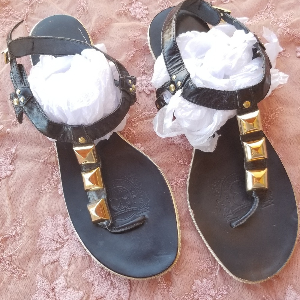 Charm and Luck Black Gold Studded Sandals sz 10